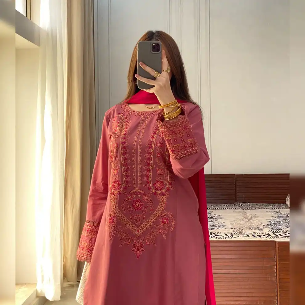কলকা থ্রি পিস